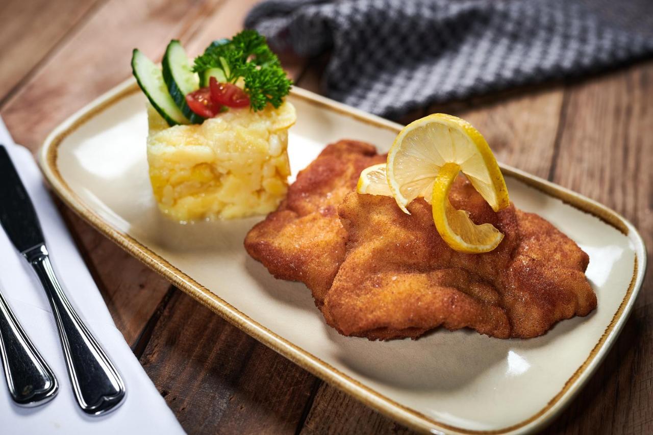 Der Schwan Hotel & Restaurant Schwanstetten Luaran gambar
