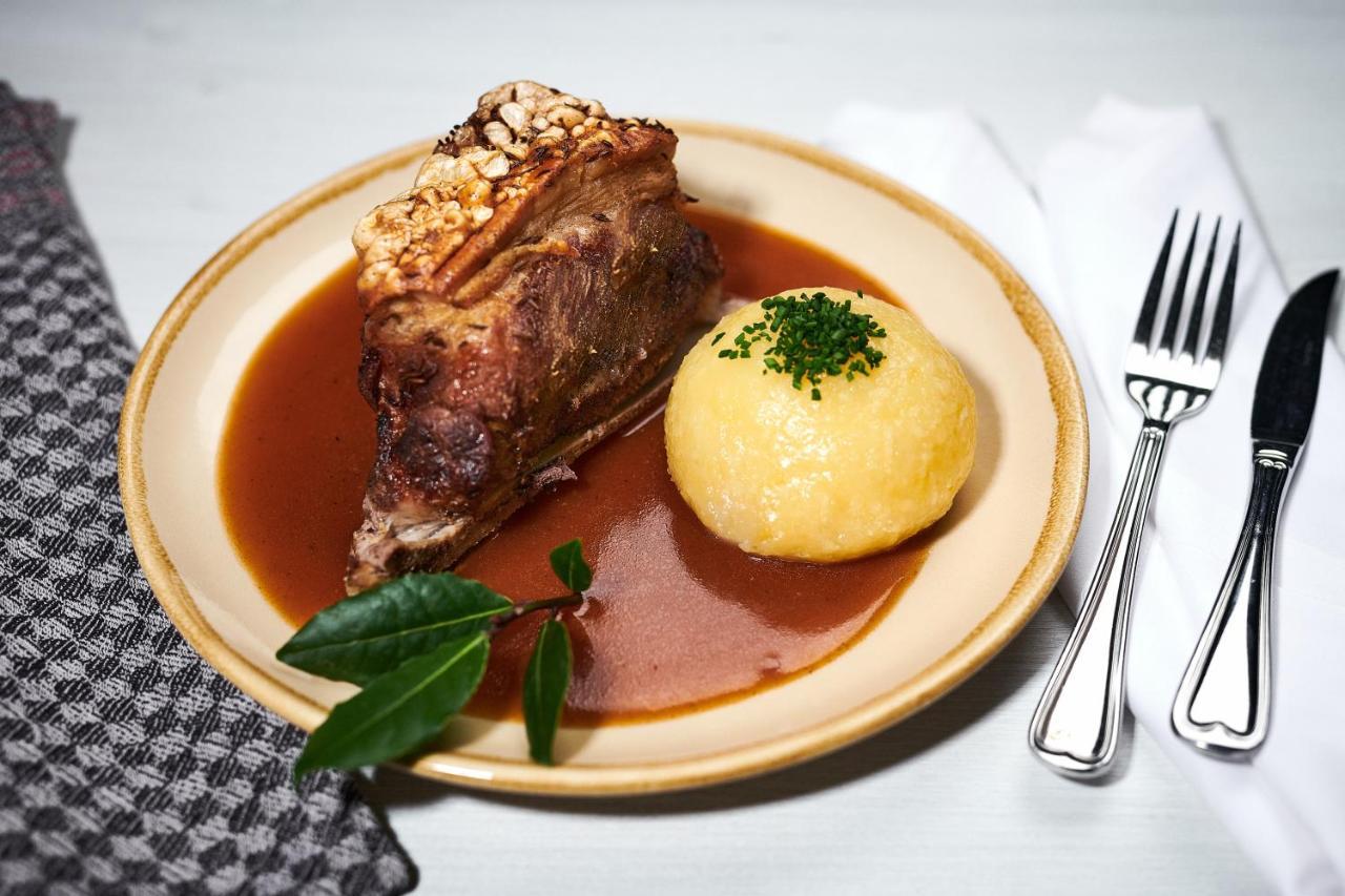 Der Schwan Hotel & Restaurant Schwanstetten Luaran gambar